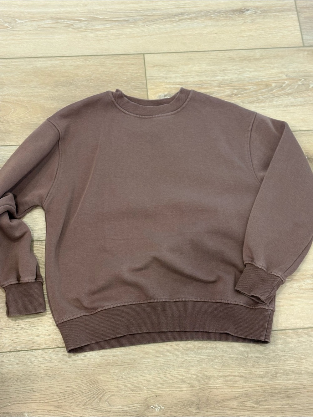 Zara Classic Crewneck Sweatshirt in Chocolate Brown